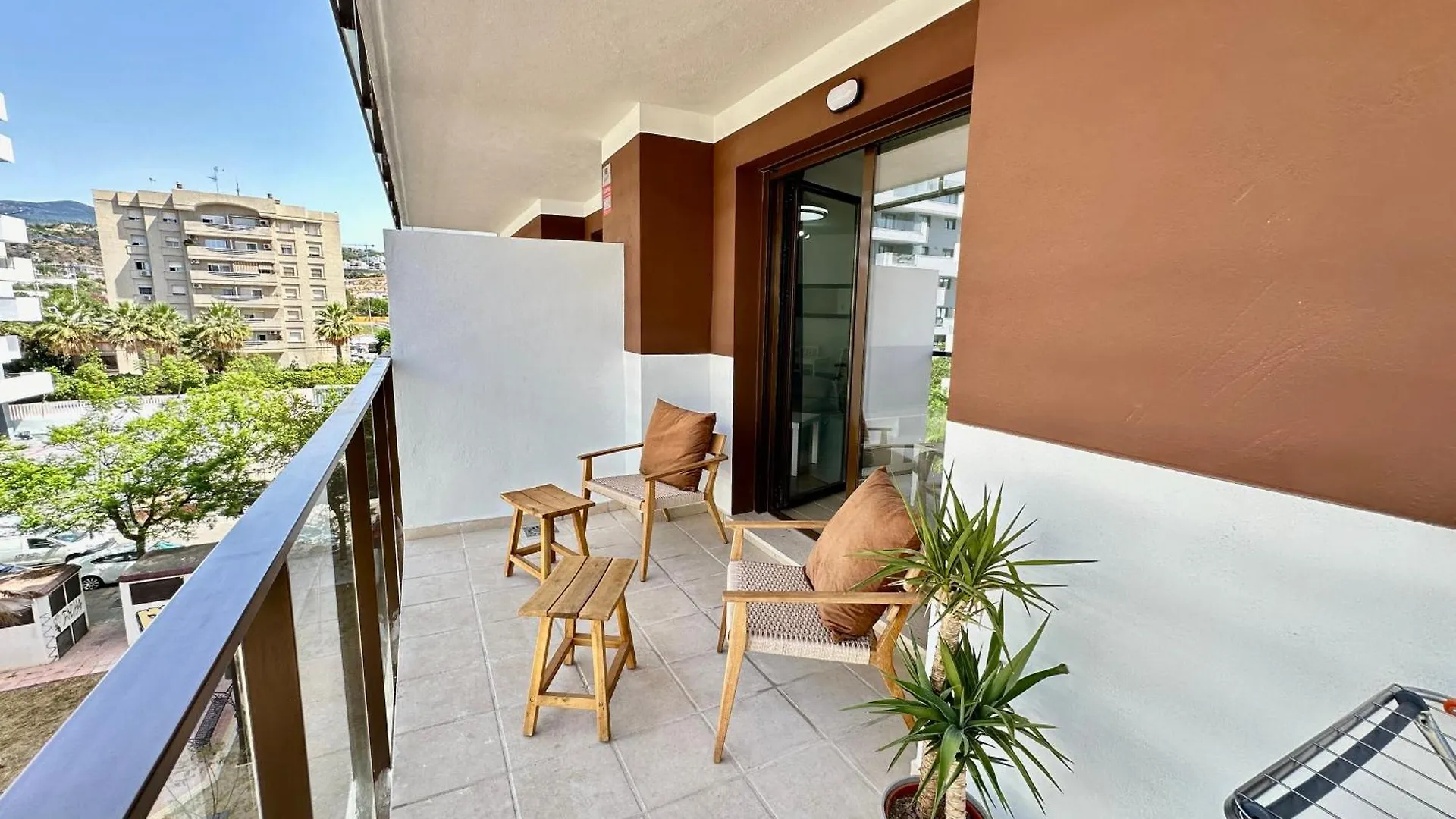 Ayre Homes 3 Εστεπόνα